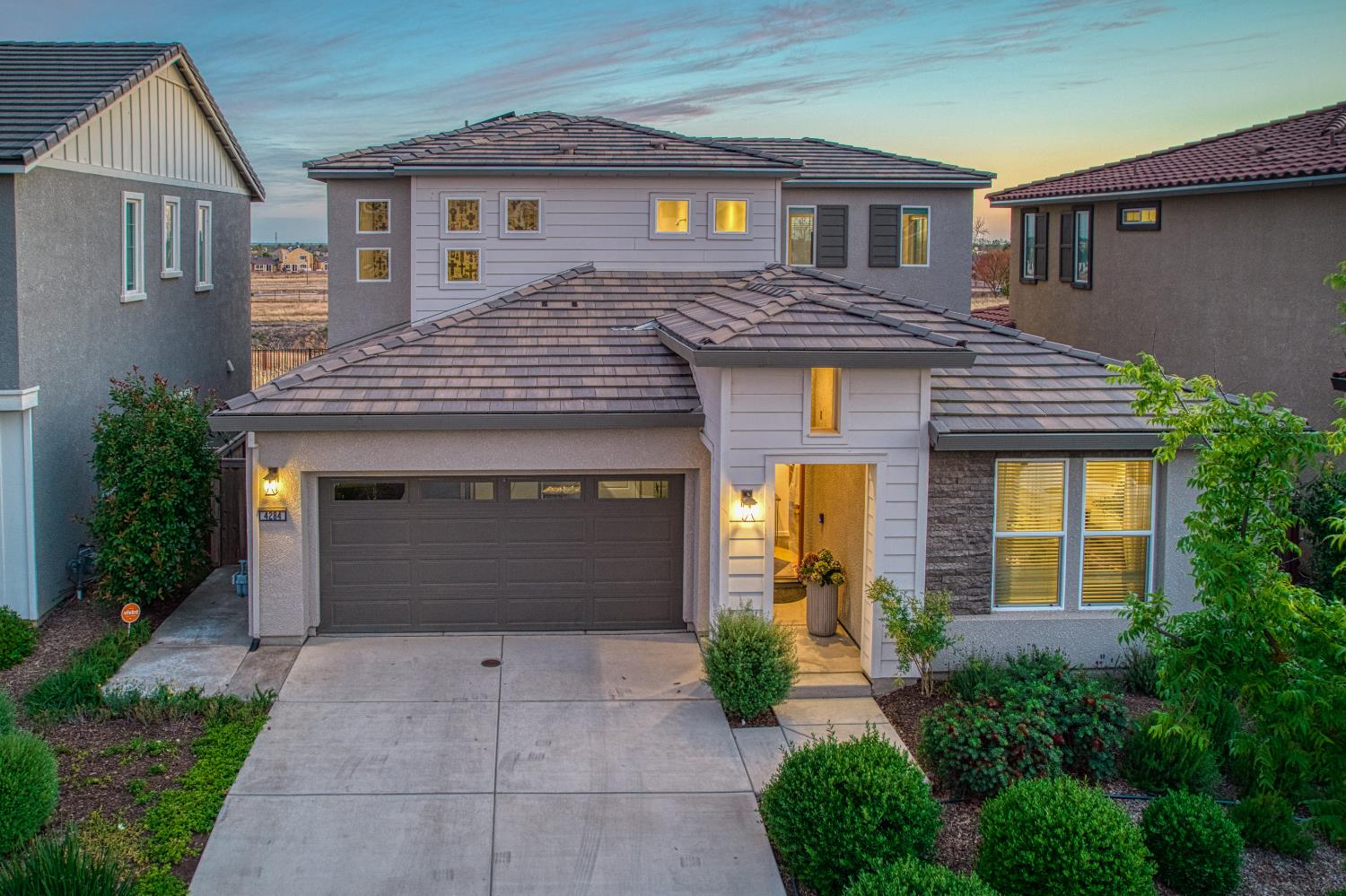 4284 Hillside Rd, Madera, CA 93636