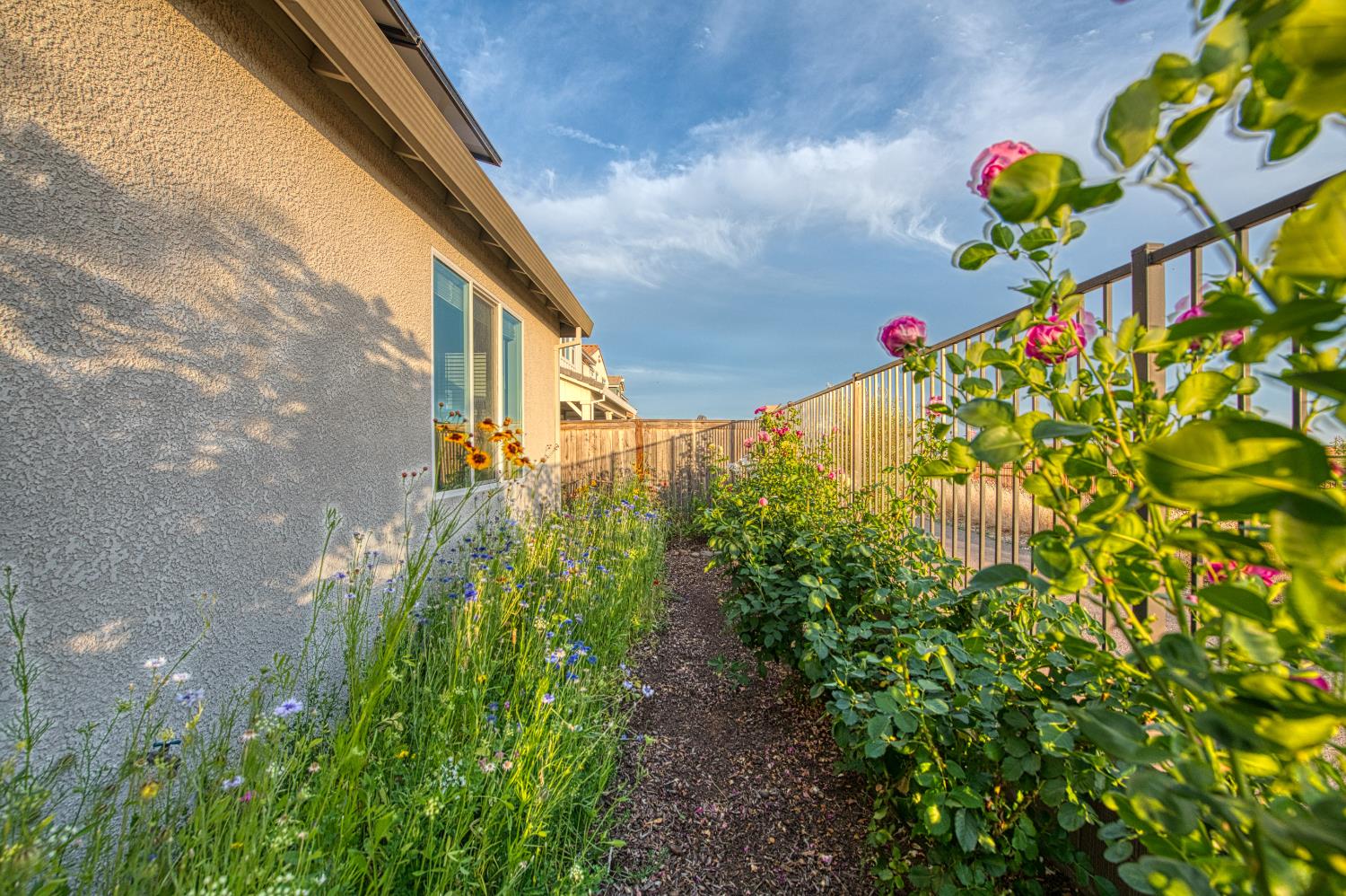 4284 Hillside Rd, Madera, CA 93636
