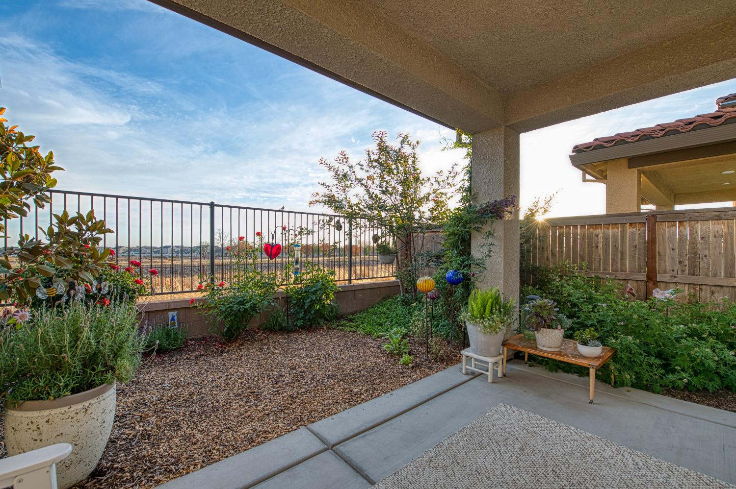 4284 Hillside Rd, Madera, CA 93636