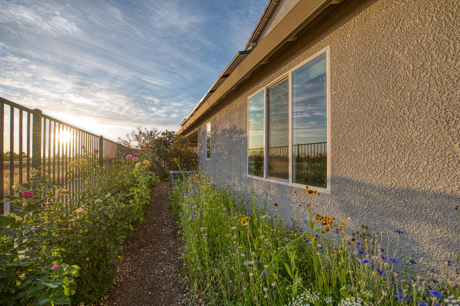 4284 Hillside Rd, Madera, CA 93636