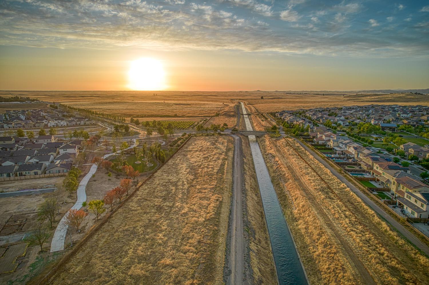 4284 Hillside Rd, Madera, CA 93636