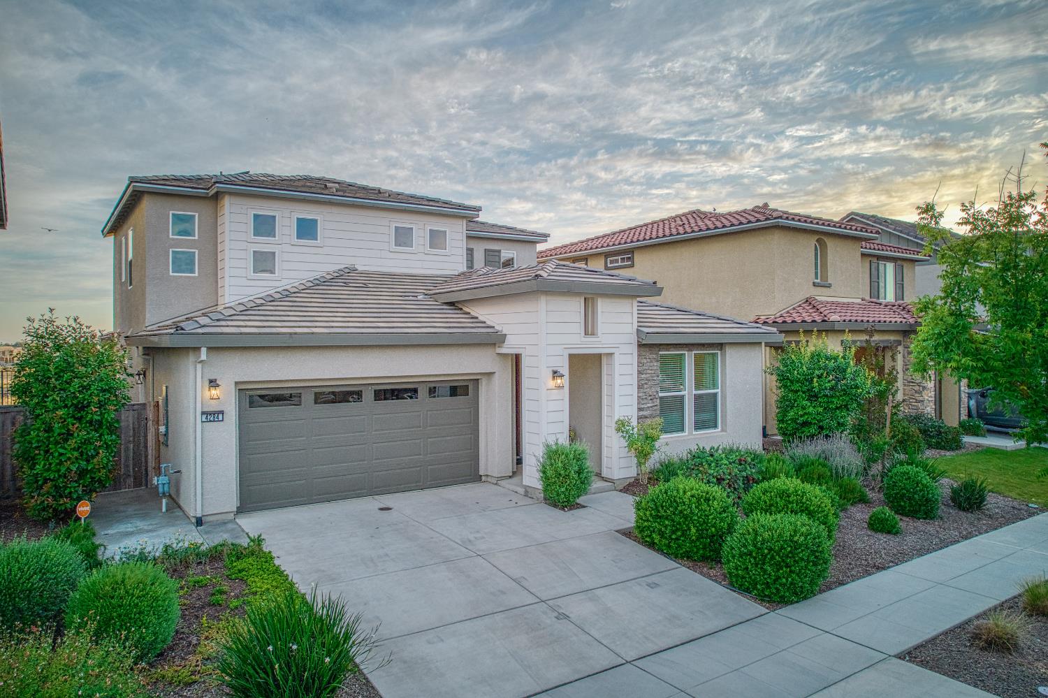 4284 Hillside Rd, Madera, CA 93636