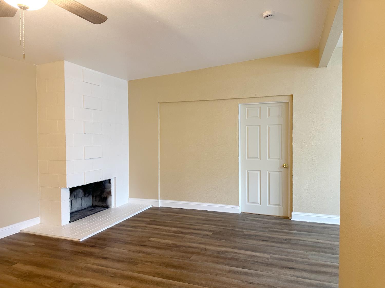 2723 E Lansing Way, Fresno, CA 93726