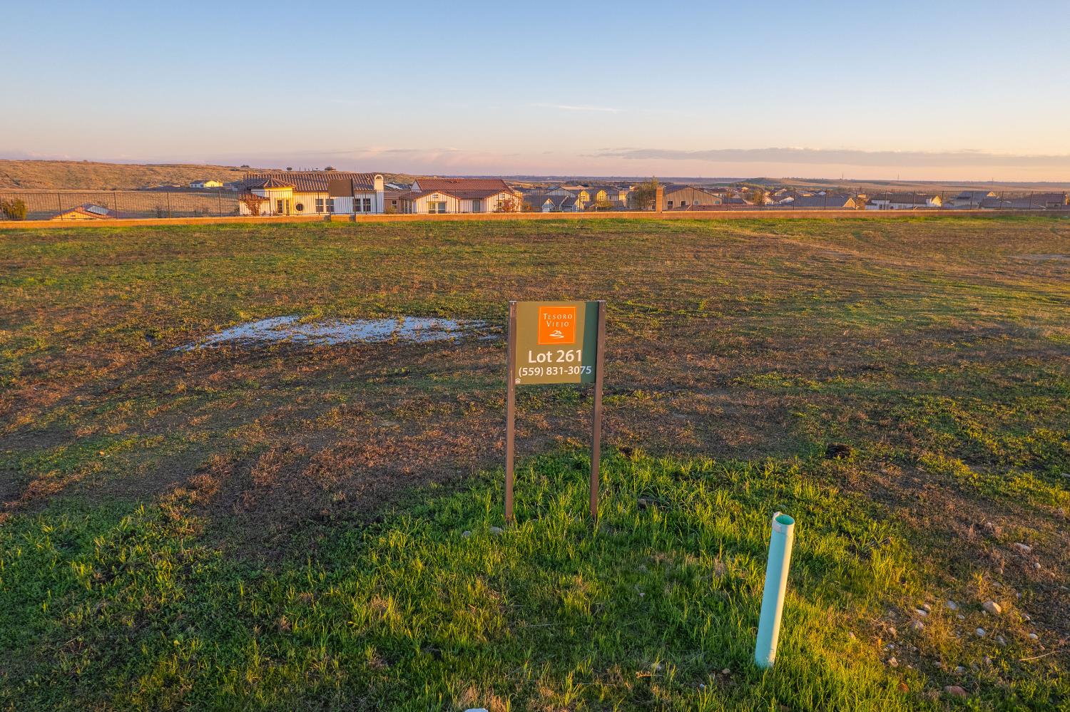 934 Terrace Pl, Madera, CA 93636