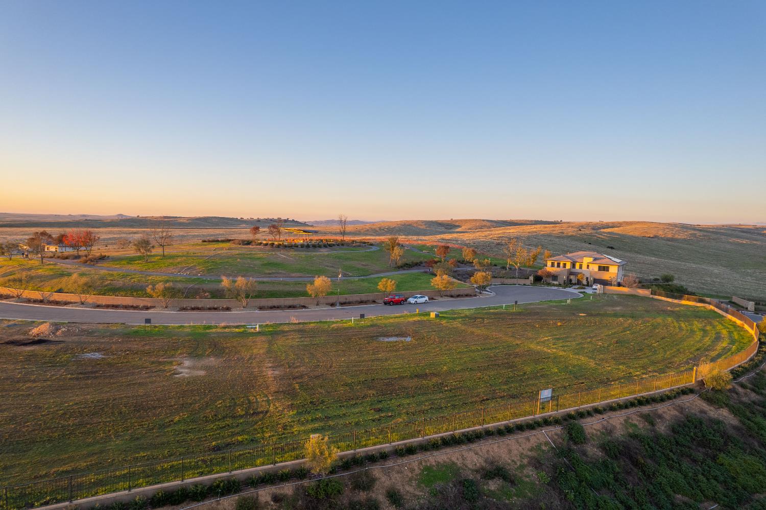 934 Terrace Pl, Madera, CA 93636