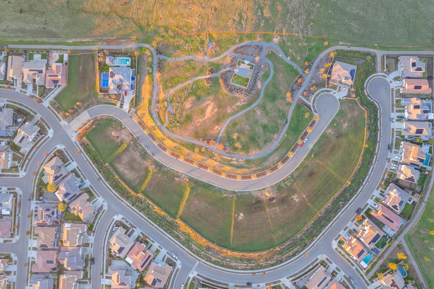 934 Terrace Pl, Madera, CA 93636