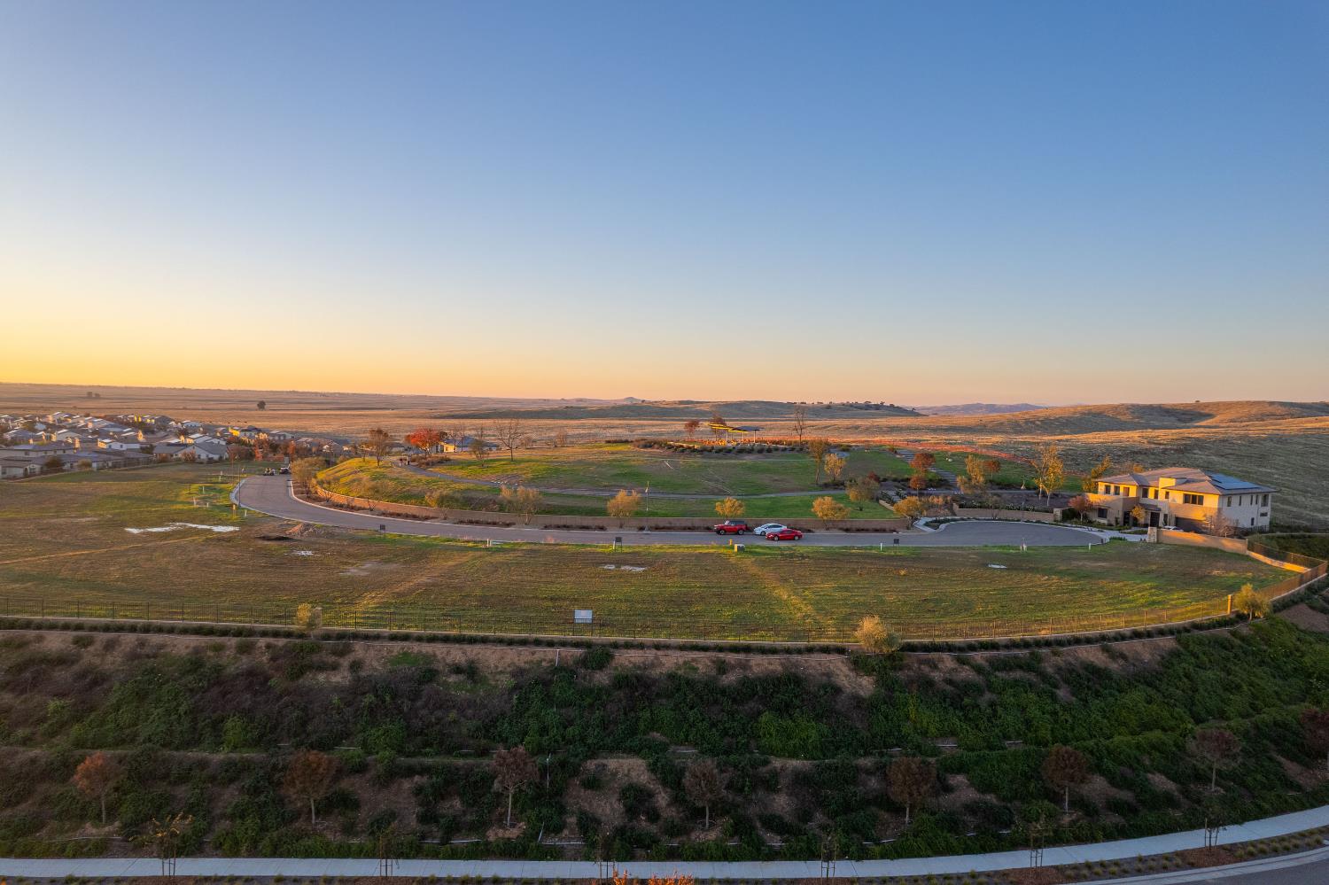 934 Terrace Pl, Madera, CA 93636