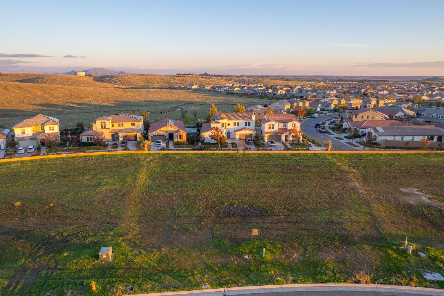 934 Terrace Pl, Madera, CA 93636