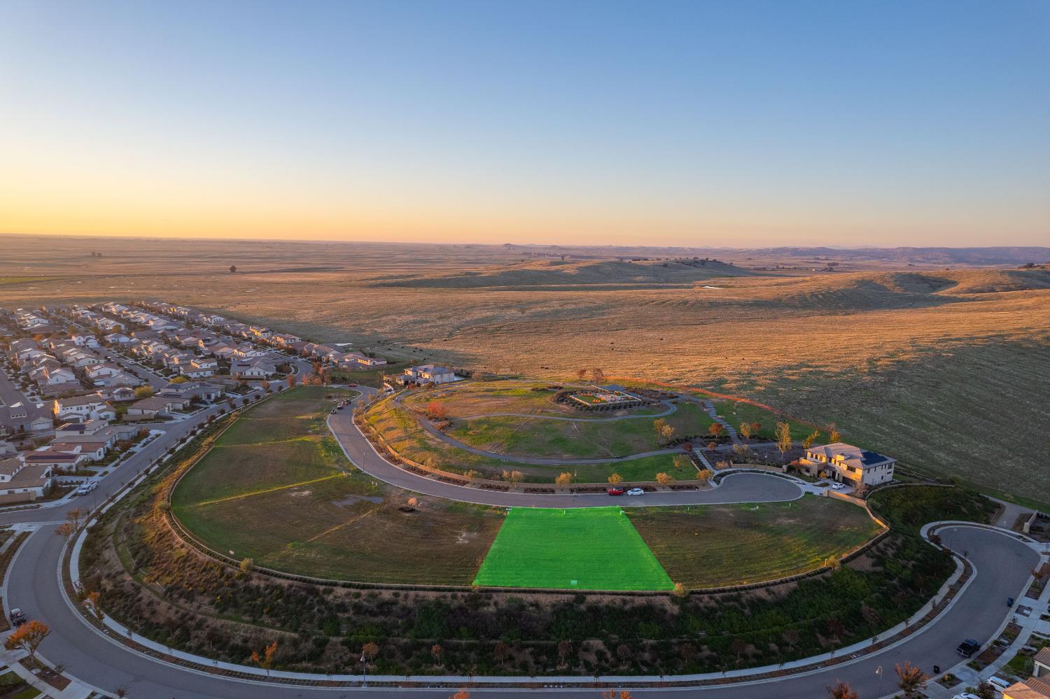 934 Terrace Pl, Madera, CA 93636