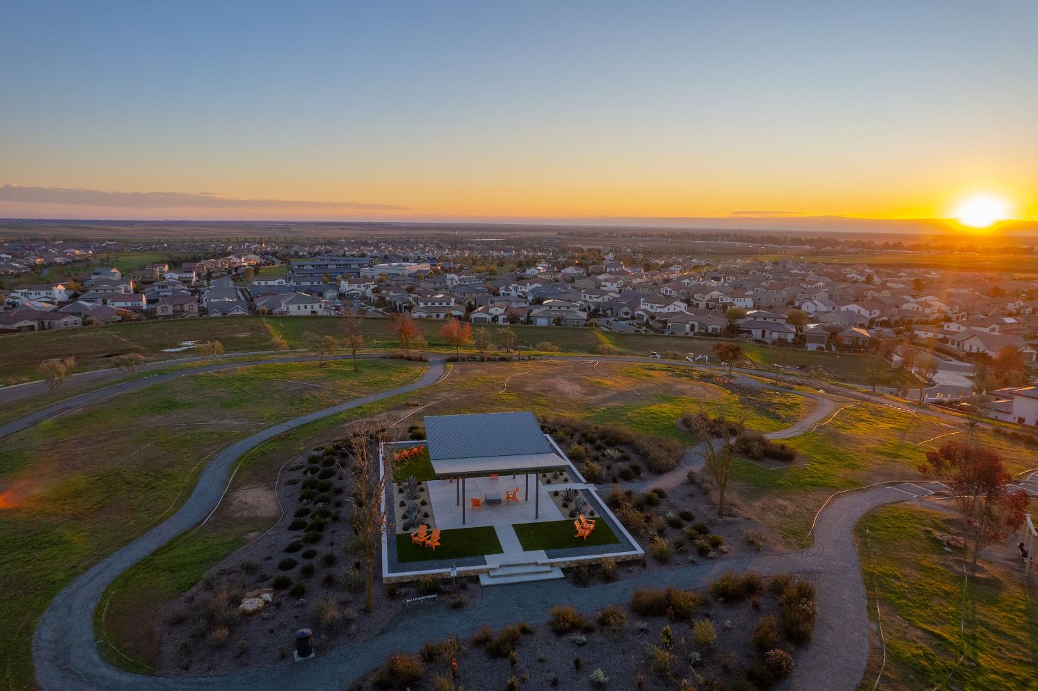 934 Terrace Pl, Madera, CA 93636