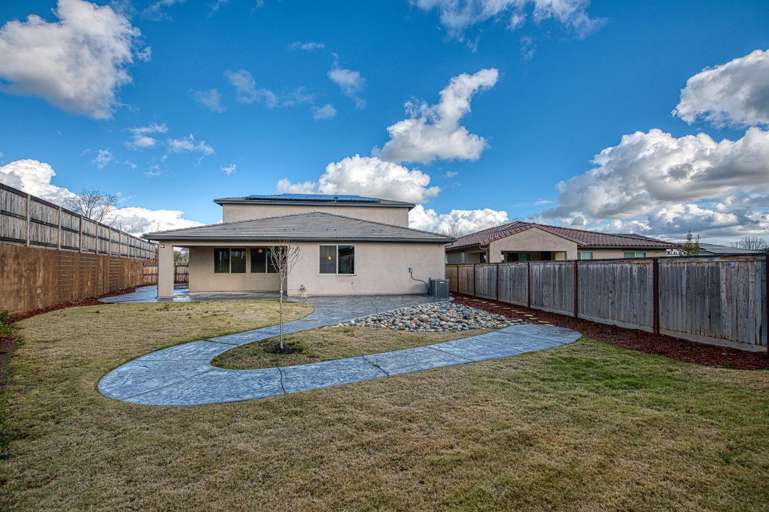 4338 Monarch Pl, Madera, CA 93636