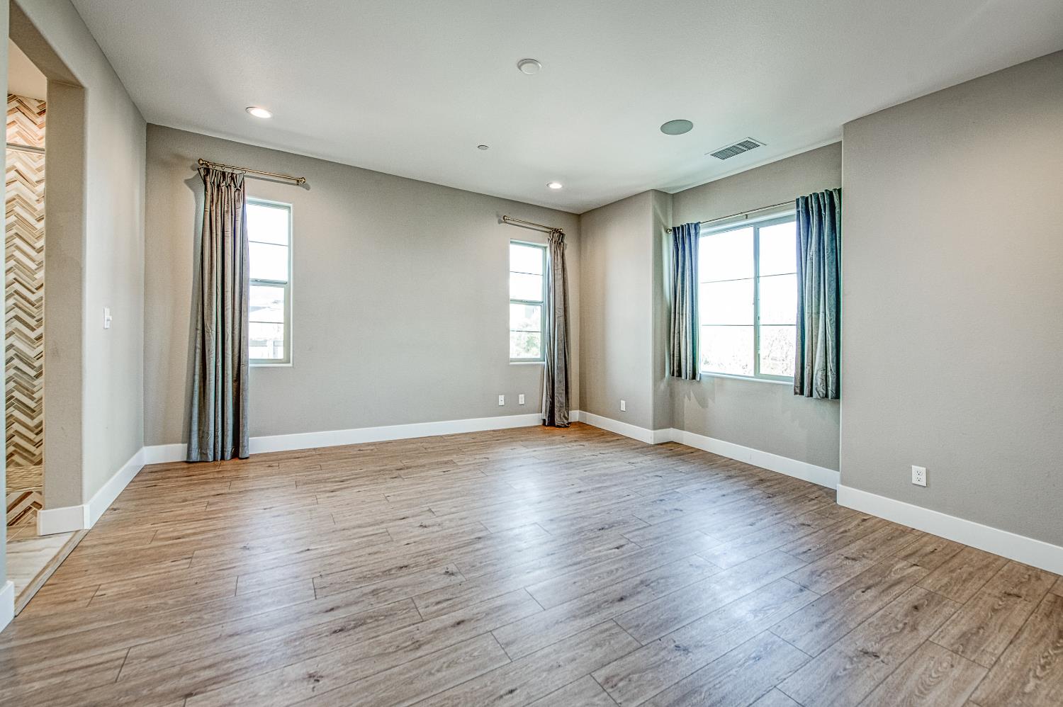 4338 Monarch Pl, Madera, CA 93636