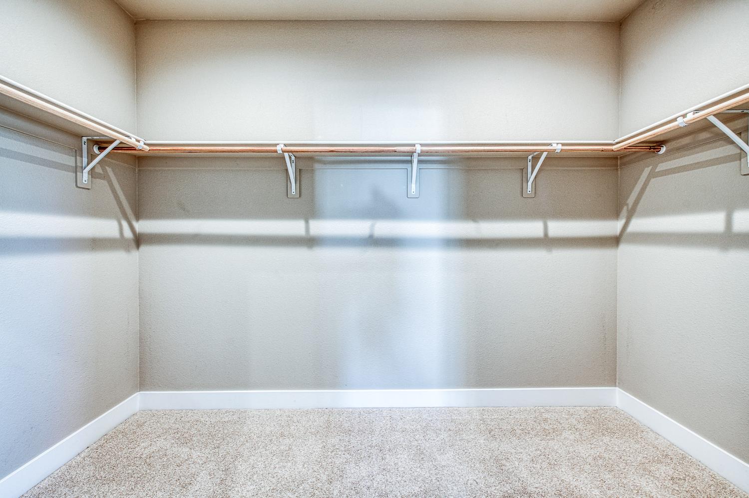 4338 Monarch Pl, Madera, CA 93636