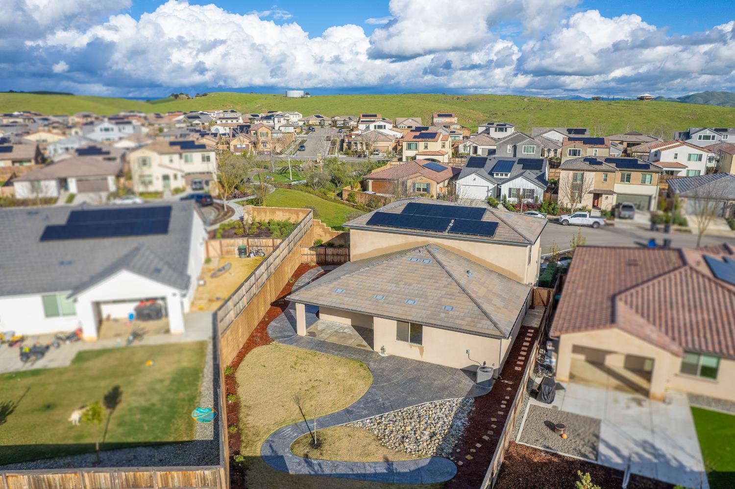 4338 Monarch Pl, Madera, CA 93636