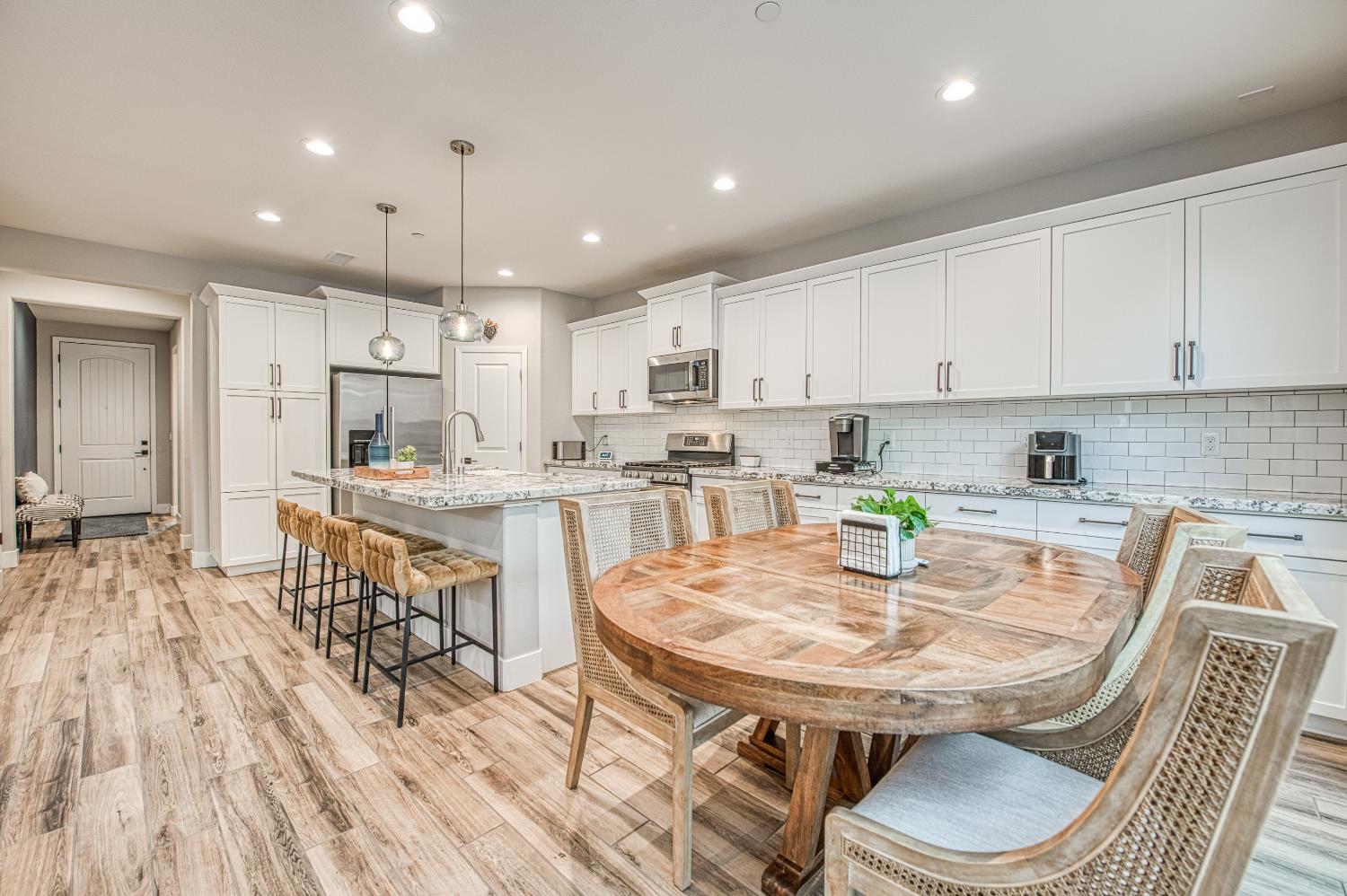 4435 Horizon Dr, Madera, CA 93636