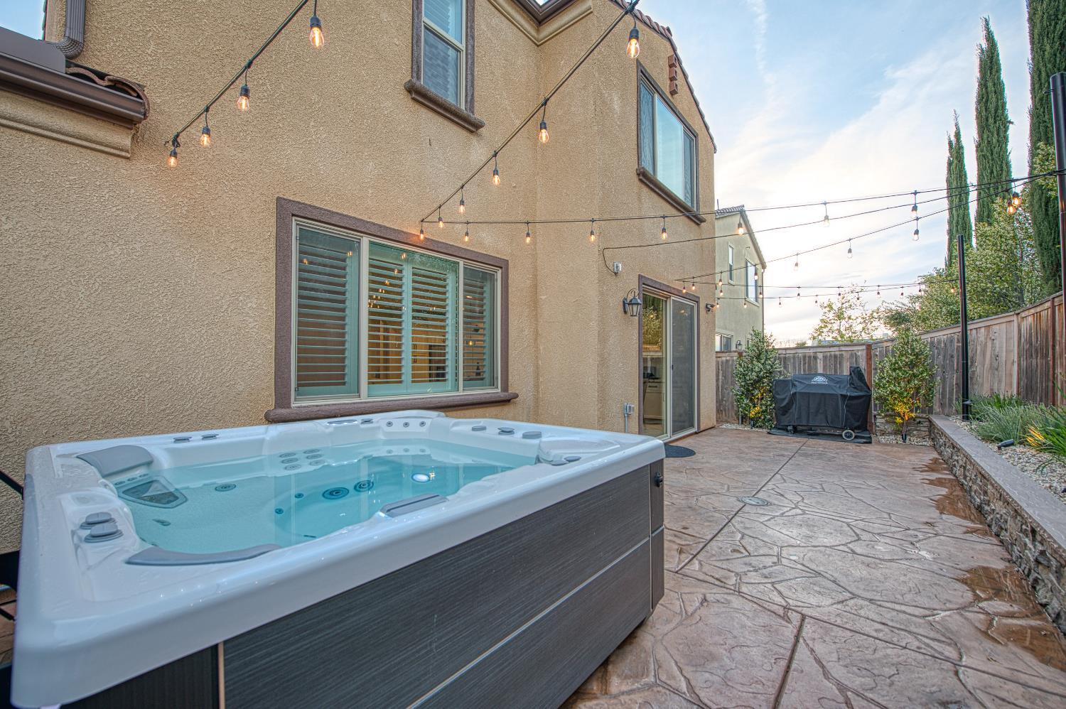 4435 Horizon Dr, Madera, CA 93636