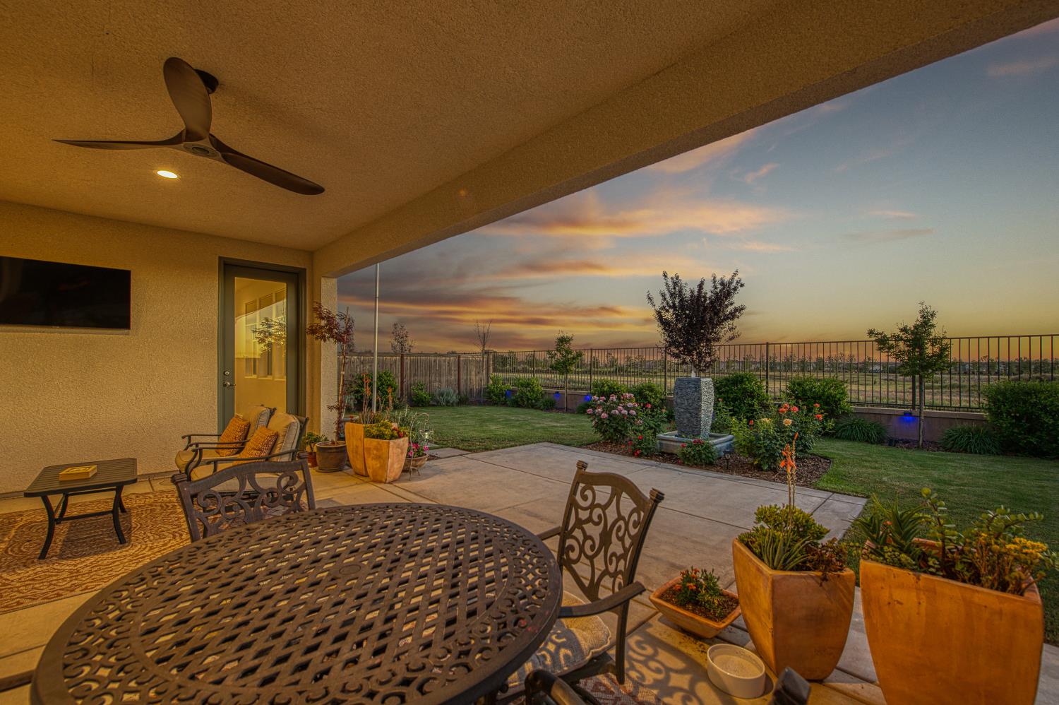 4534 Hillside Rd, Madera, CA 93636