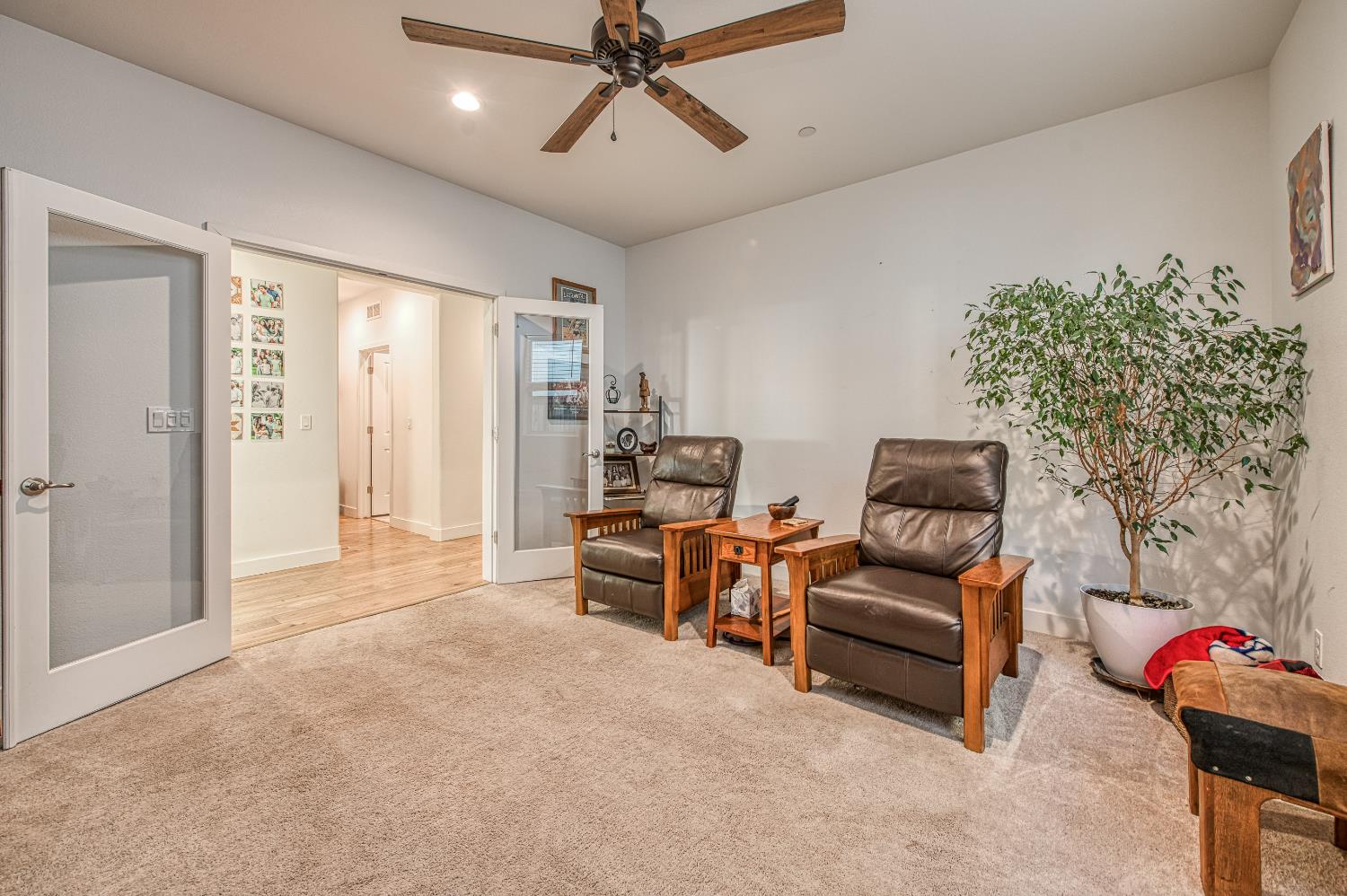 4534 Hillside Rd, Madera, CA 93636