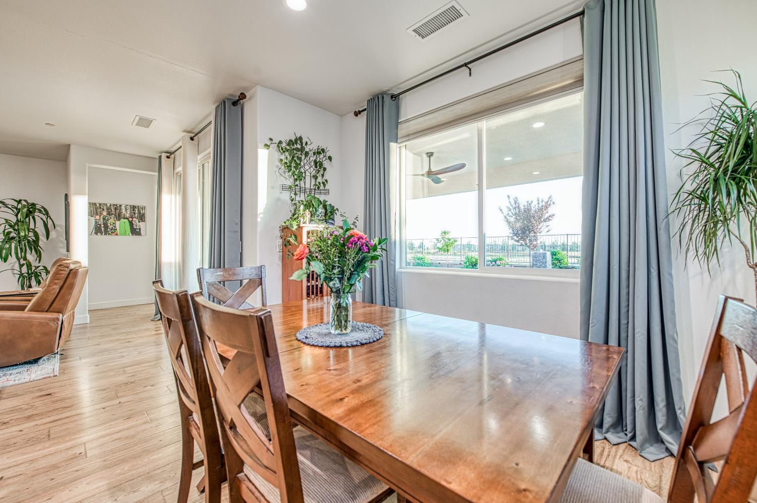 4534 Hillside Rd, Madera, CA 93636