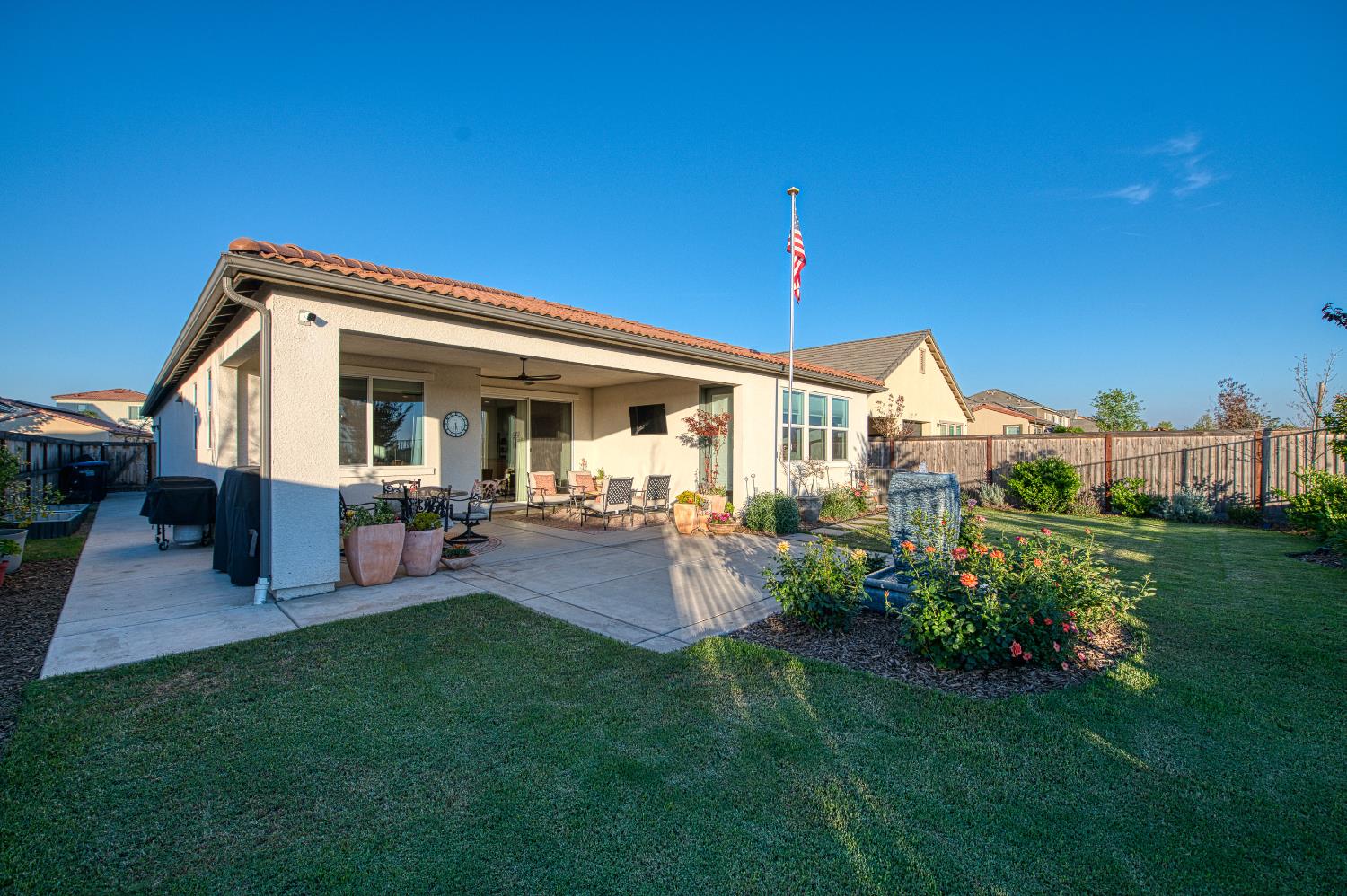 4534 Hillside Rd, Madera, CA 93636