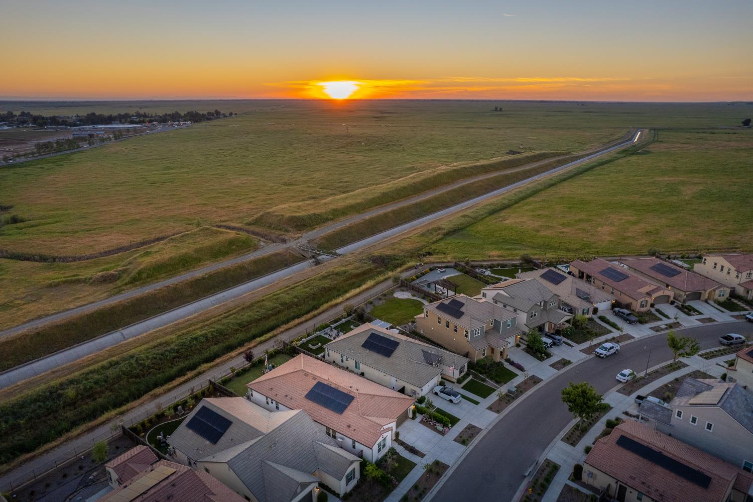 4534 Hillside Rd, Madera, CA 93636