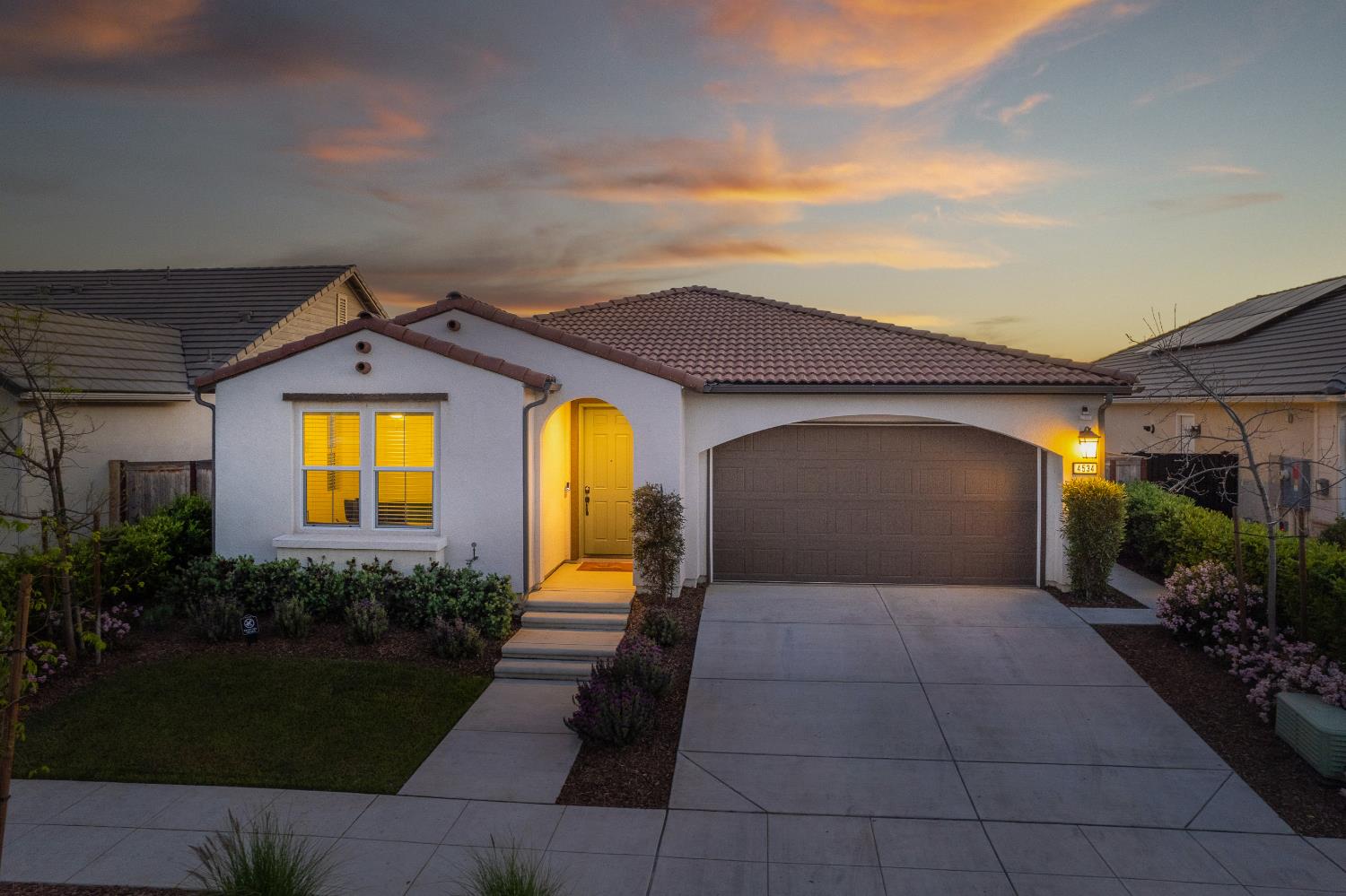 4534 Hillside Rd, Madera, CA 93636