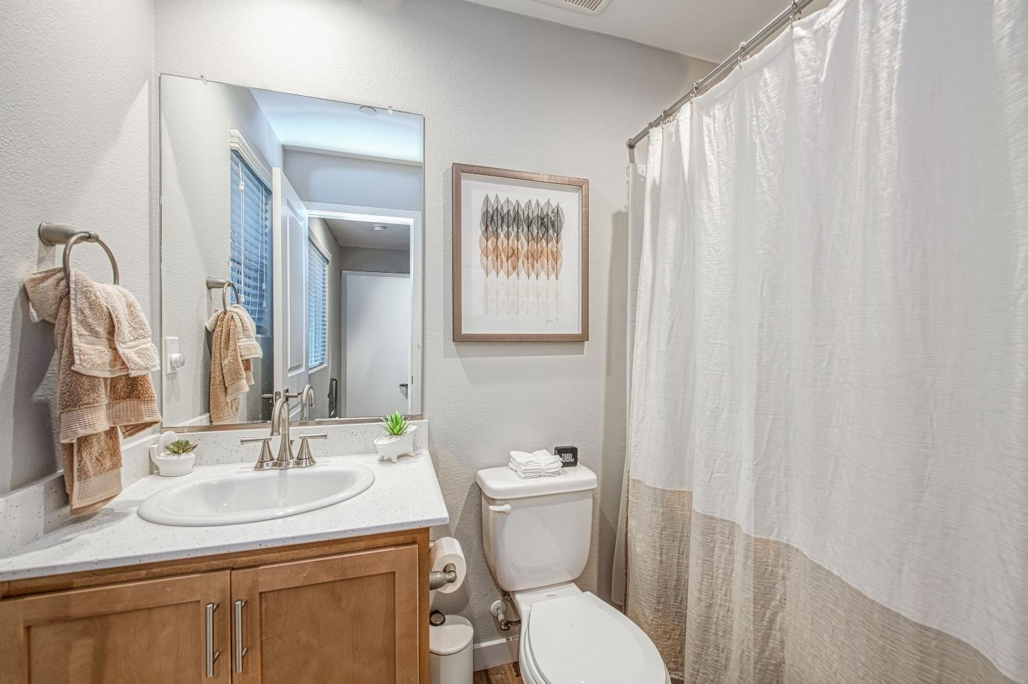 580 Mccaffrey Way, Madera, CA 93636