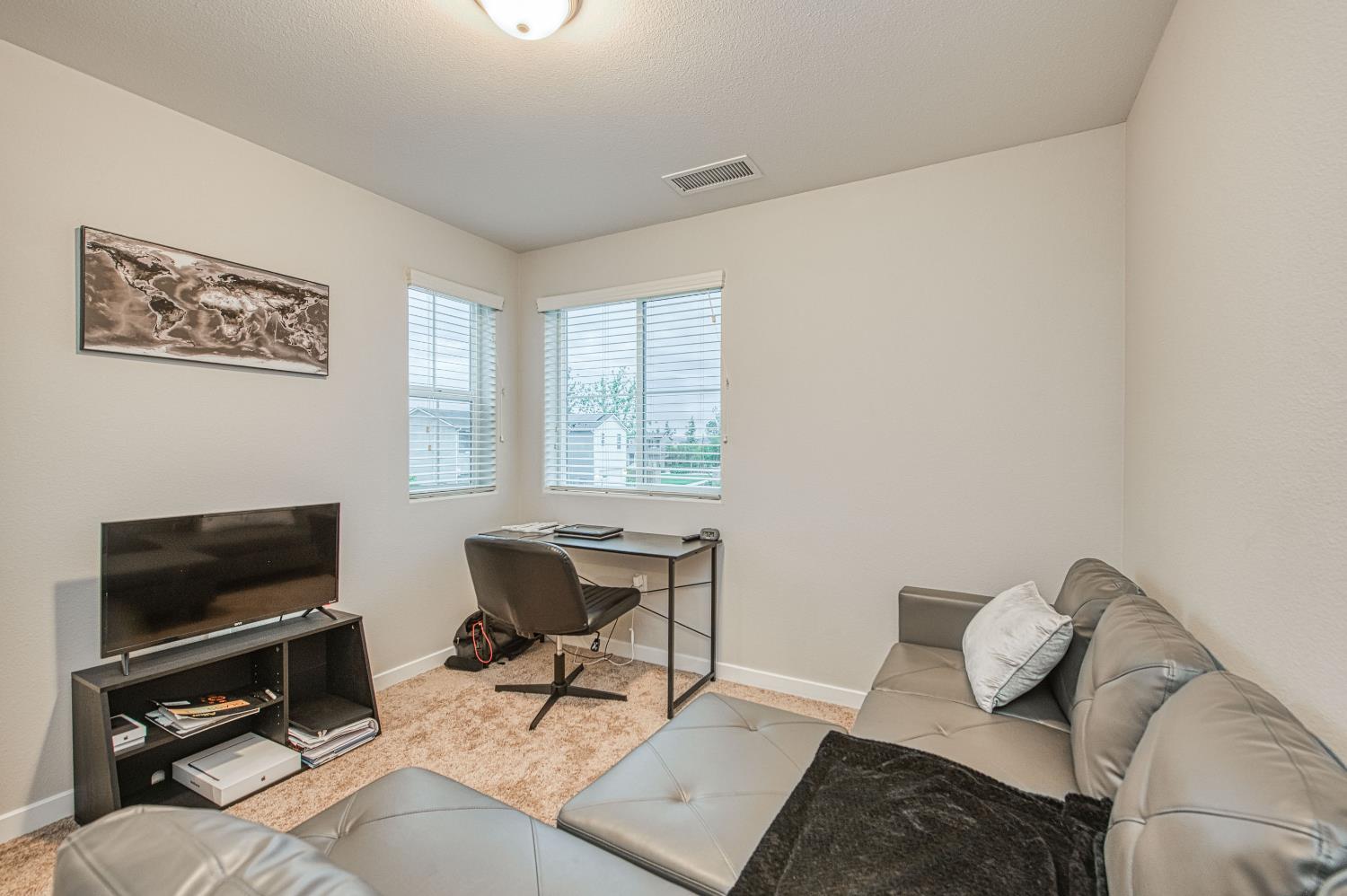 580 Mccaffrey Way, Madera, CA 93636