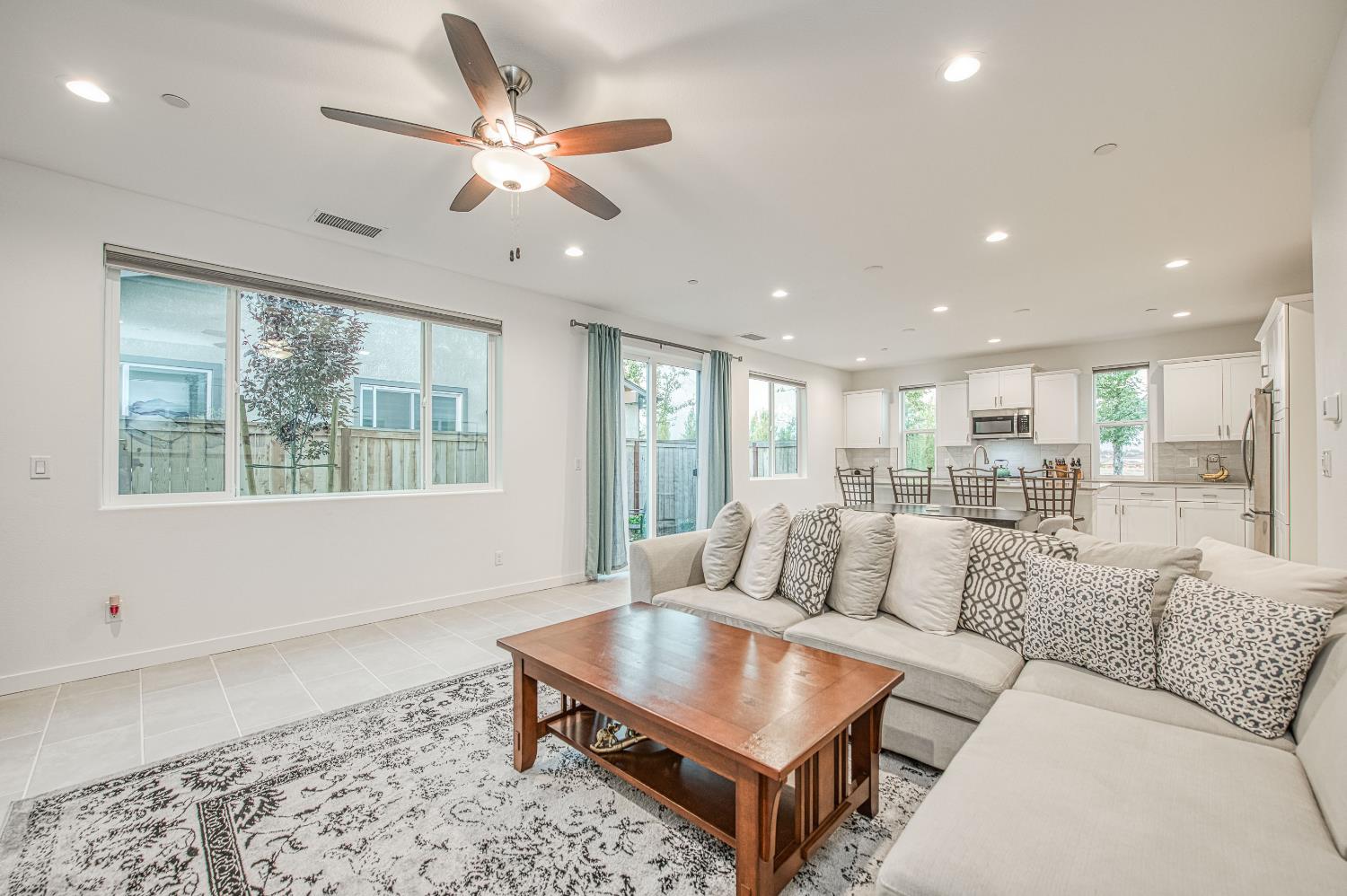 849 Livio Way, Madera, CA 93636