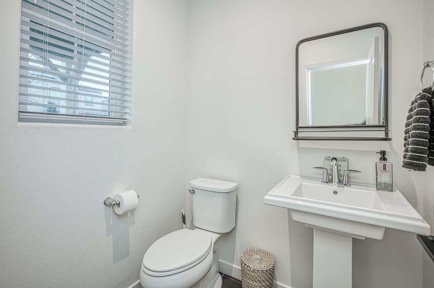 4311 San Miguel Rd, Madera, CA 93636