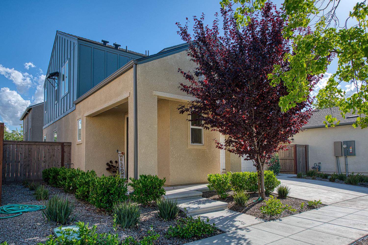 738 Katelyn Ave, Madera, CA 93636