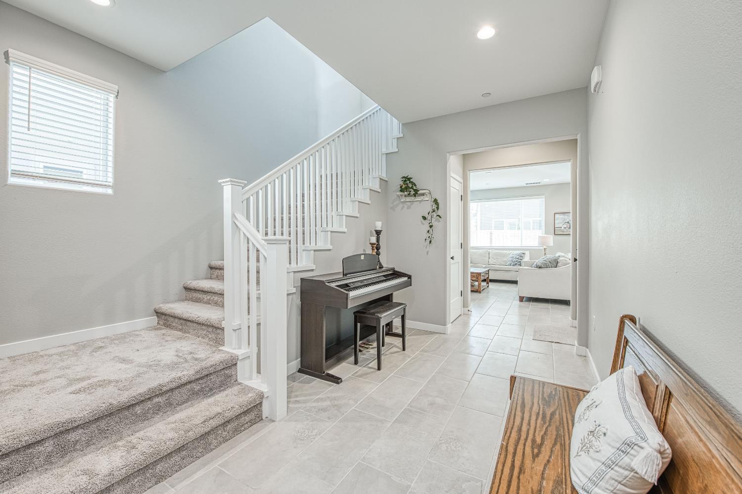 738 Katelyn Ave, Madera, CA 93636