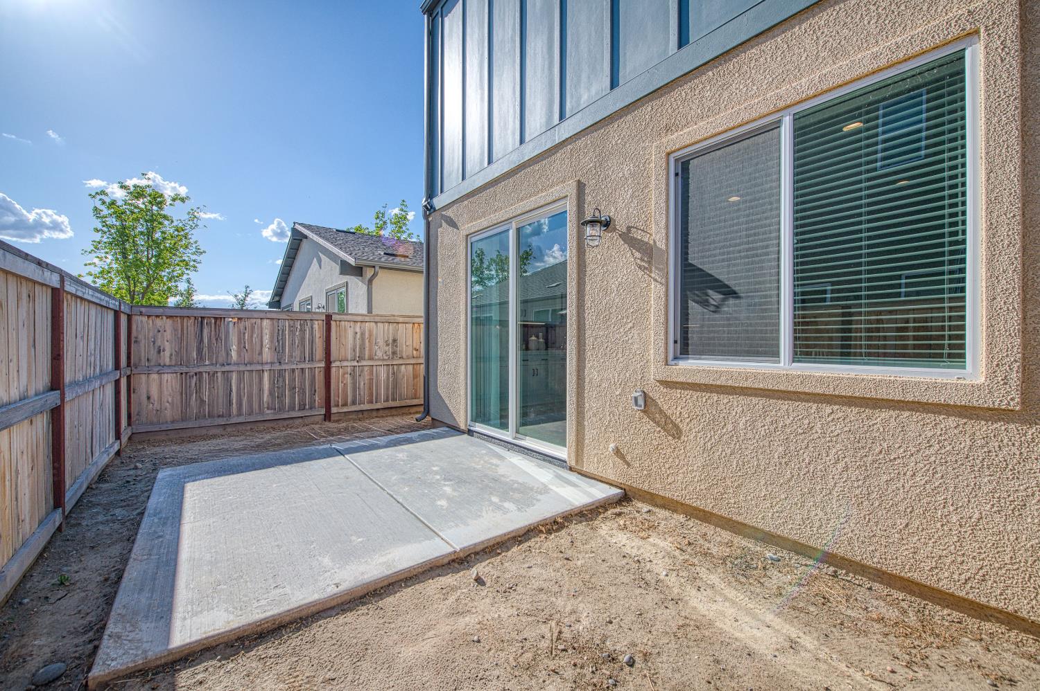 738 Katelyn Ave, Madera, CA 93636