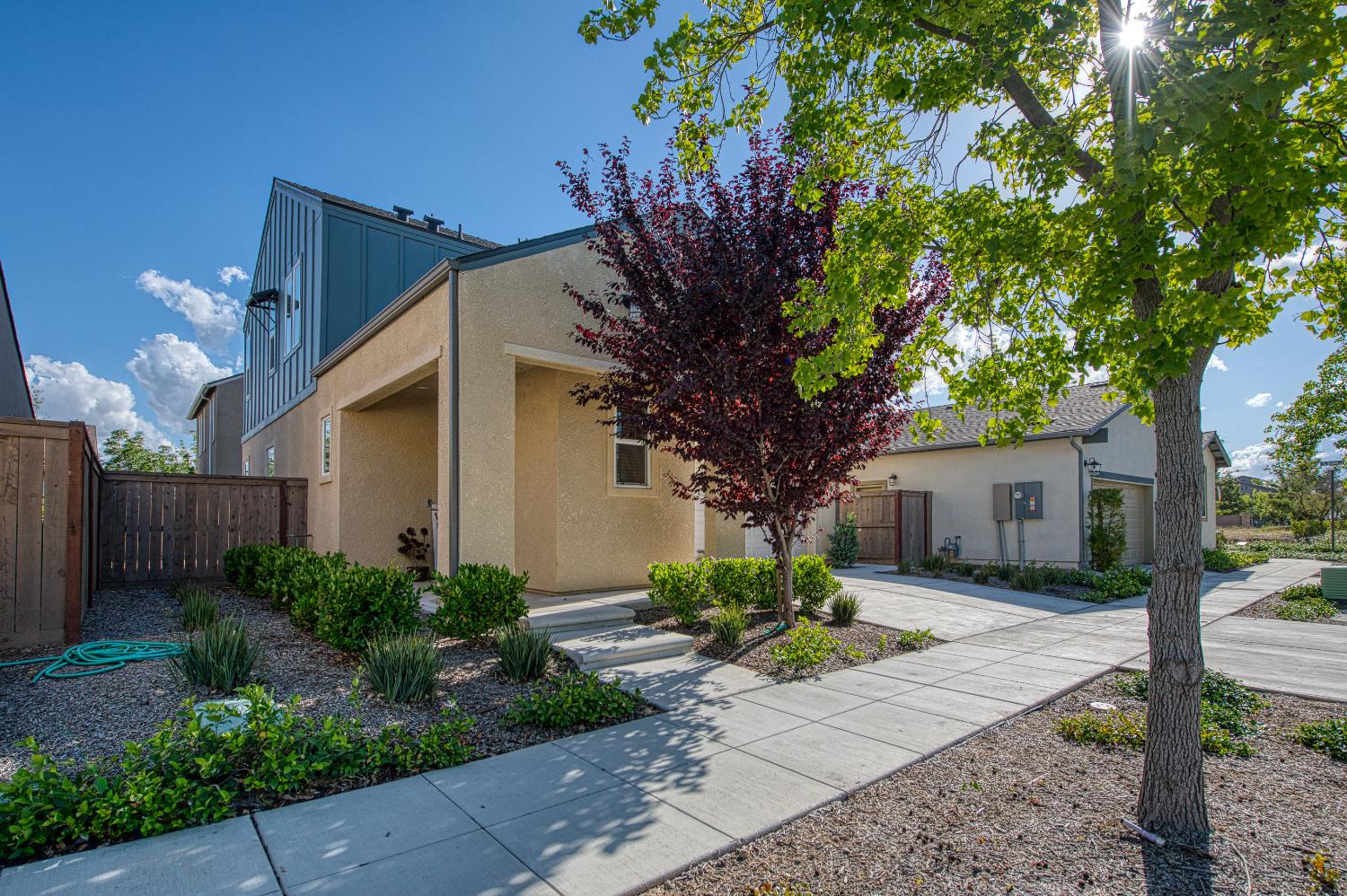 738 Katelyn Ave, Madera, CA 93636