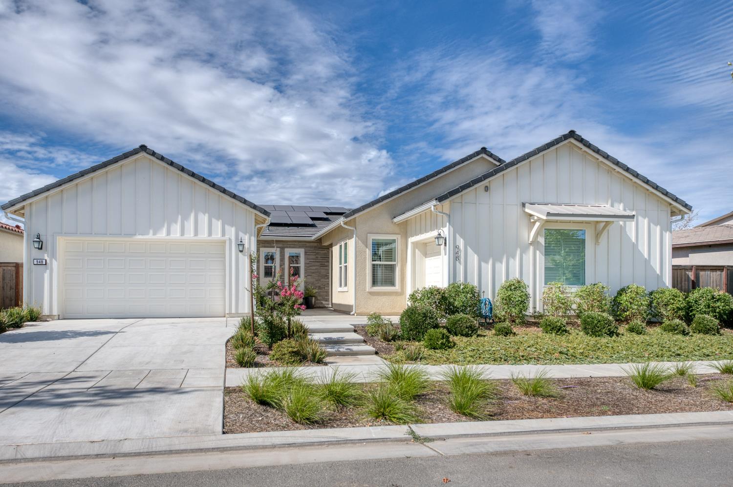 948 Beaver Pond, Madera, CA 93636